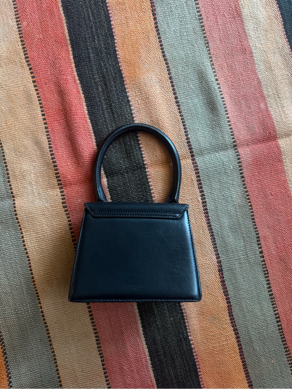 Jacquemus Le Chiquito Moyen (medium) black Leather Bag w Gold Logo - Picture 4 of 9